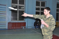 метание ножей, ,Несколько фотографий, рассказывающих про деятельность клуба по метанию ножей в Молдове 
