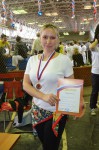метание ножей, ,21 февраля 2015 года во Дворце спорта Авиационного завода (ул. Физкультурная,101) прошел XVII Фестиваль спортивных единоборств, посвященный Дню защитника отечества. На Фестивале были представлены такие виды спортивных единоборств, как самбо, каратэ, тхэквон-до, унифайт (метание ножа), кикбоксинг, рукопашный бой, джиу джитсу.
В рамках фестиваля проходил Открытый Областной турнир по «Универсальному бою»  упражнение «Спортивное метание ножа». Фото Громов Сергей 