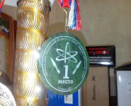 метание ножей, Медали в абсолютном первенстве состояли из двух частей белого и зеленого нефрита. ,On May 17 in the Irkutsk region has passed the first the open championship with very interesting prizes. Organizator is Vladimir Turchin.