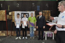 метание ножей, ,13 марта 2016 года в Москве прошло первенство России среди детей до 18 лет по Универсальному бою в дисциплине Спортивное метание ножа. Несколько фотографий с этого турнира. 
