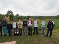 метание ножей, ,June 11 in the village Sapegino Volokolamsk district, Moscow region was interesting  tournament by throwing various objects. Gathered 29 participants, the overall composition was very personable.
Flew axes, shovels, knives, nails, screwdrivers, scissors, needles, plates and other items. Targets was fixed and swayed.
Some photos. 