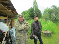 метание ножей, ,June 11 in the village Sapegino Volokolamsk district, Moscow region was interesting  tournament by throwing various objects. Gathered 29 participants, the overall composition was very personable.
Flew axes, shovels, knives, nails, screwdrivers, scissors, needles, plates and other items. Targets was fixed and swayed.
Some photos. 