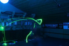 метание ножей, ,30.06.2016 was the first neon knife-throwing tournament. The event took place in complete darkness, but the blades are illuminated by LEDs, the target illuminated with ultraviolet light. 