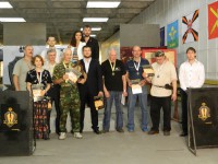 метание ножей, ,25 и 26 Июня в Санкт-Петербурге прошел ежегодный турнир Белые Ночи. Соревнования были организованы клубом Сталкер. В программе 5 видов дуэлей и 4 вида игр: 