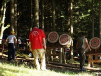 метание ножей, ,Фотографии с чемпионата Европы по версии Европейской ассоциации метателей.
Сентябрь 2011.
Herrischrierd, Германия 