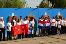 метание ножей, ,10-11 мая 2014 года в доме отдыха Космодром, недалеко от подмосковного Пушкино прошел Третий Звездный турнир по спортивному метанию ножа. 
Отличная организация: все было подготовлено отменно и соревнование доставило огромное удовольствие! А душевная атмосфера дала большой позитивный настрой участникам и зрителям!
Кроме этого, шесть стендов повысили динамику проведения соревнований . Расположение их выбрано отлично : солнце уже не будет докучать спортсменам в любое время дня.
Огромное спасибо за праздник ! 