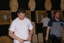 метание ножей, ,Еще несколько фотографий с турнира по метанию ножей, приуроченного ко Дню работника государственной безопасности 