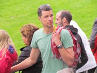 метание ножей, ,23-25 августа во французском городе Каллак прошел первый чемпионат мира по версии Европейской ассоциации метателей ножей. Это был настоящий праздник метания - съехалось более 150 участников. На центральном стадионе города стояло 12 стендов для основных упражнений и еще столько же для дополнительных. Финалы проходили в присутствии более 500 зрителей. Прекрасно организованное пространство, где и участники и зрители чувствовали себя свободно и комфортно.
Большое спасибо организаторам! 