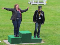 метание ножей, ,23-25 августа во французском городе Каллак прошел первый чемпионат мира по версии Европейской ассоциации метателей ножей. Это был настоящий праздник метания - съехалось более 150 участников. На центральном стадионе города стояло 12 стендов для основных упражнений и еще столько же для дополнительных. Финалы проходили в присутствии более 500 зрителей. Прекрасно организованное пространство, где и участники и зрители чувствовали себя свободно и комфортно.
Большое спасибо организаторам! 