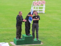 метание ножей, ,23-25 августа во французском городе Каллак прошел первый чемпионат мира по версии Европейской ассоциации метателей ножей. Это был настоящий праздник метания - съехалось более 150 участников. На центральном стадионе города стояло 12 стендов для основных упражнений и еще столько же для дополнительных. Финалы проходили в присутствии более 500 зрителей. Прекрасно организованное пространство, где и участники и зрители чувствовали себя свободно и комфортно.
Большое спасибо организаторам! 