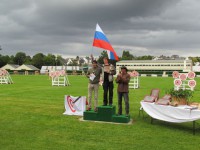 метание ножей, ,23-25 августа во французском городе Каллак прошел первый чемпионат мира по версии Европейской ассоциации метателей ножей. Это был настоящий праздник метания - съехалось более 150 участников. На центральном стадионе города стояло 12 стендов для основных упражнений и еще столько же для дополнительных. Финалы проходили в присутствии более 500 зрителей. Прекрасно организованное пространство, где и участники и зрители чувствовали себя свободно и комфортно.
Большое спасибо организаторам! 