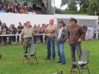 метание ножей, ,23-25 августа во французском городе Каллак прошел первый чемпионат мира по версии Европейской ассоциации метателей ножей. Это был настоящий праздник метания - съехалось более 150 участников. На центральном стадионе города стояло 12 стендов для основных упражнений и еще столько же для дополнительных. Финалы проходили в присутствии более 500 зрителей. Прекрасно организованное пространство, где и участники и зрители чувствовали себя свободно и комфортно.
Большое спасибо организаторам! 