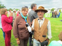 метание ножей, ,23-25 августа во французском городе Каллак прошел первый чемпионат мира по версии Европейской ассоциации метателей ножей. Это был настоящий праздник метания - съехалось более 150 участников. На центральном стадионе города стояло 12 стендов для основных упражнений и еще столько же для дополнительных. Финалы проходили в присутствии более 500 зрителей. Прекрасно организованное пространство, где и участники и зрители чувствовали себя свободно и комфортно.
Большое спасибо организаторам! 