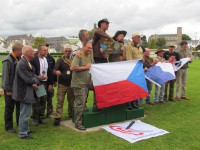 метание ножей, ,23-25 августа во французском городе Каллак прошел первый чемпионат мира по версии Европейской ассоциации метателей ножей. Это был настоящий праздник метания - съехалось более 150 участников. На центральном стадионе города стояло 12 стендов для основных упражнений и еще столько же для дополнительных. Финалы проходили в присутствии более 500 зрителей. Прекрасно организованное пространство, где и участники и зрители чувствовали себя свободно и комфортно.
Большое спасибо организаторам! 