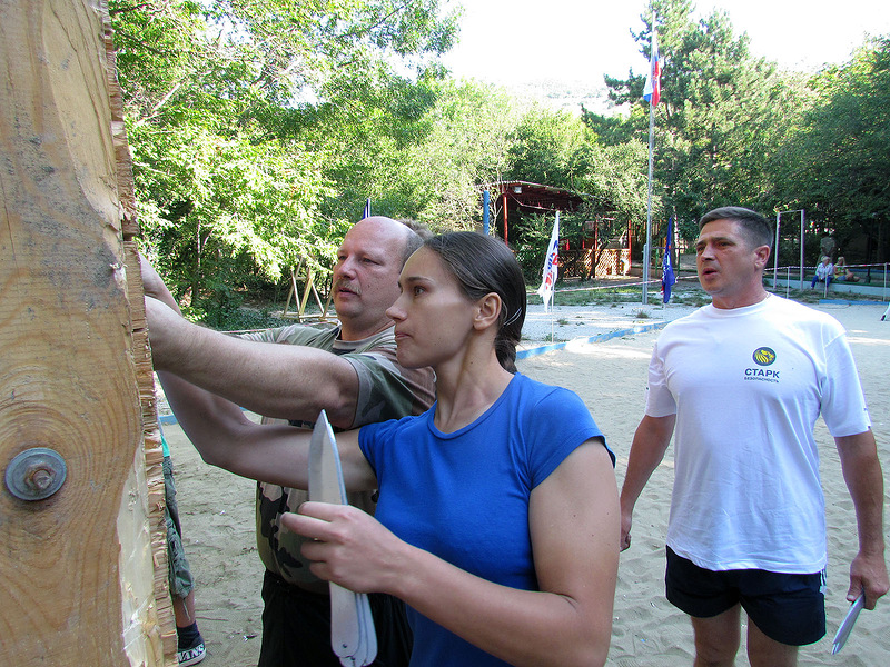 метание ножей, ,Фотографии с Чемпионата России, проходившего под Новороссийском 15-21 июля 2013 года 