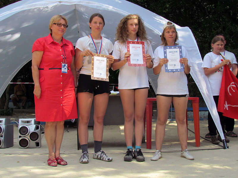 метание ножей, ,Фотографии с Чемпионата России, проходившего под Новороссийском 15-21 июля 2013 года 